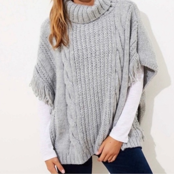LOFT Sweaters - LOFT Womens Oversized Gray Chunky Knit Poncho Turtleneck